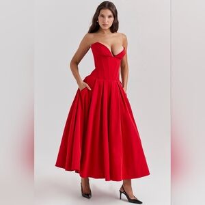 Scarlet House Of CB 'Lady'-large (Plus Cup!)